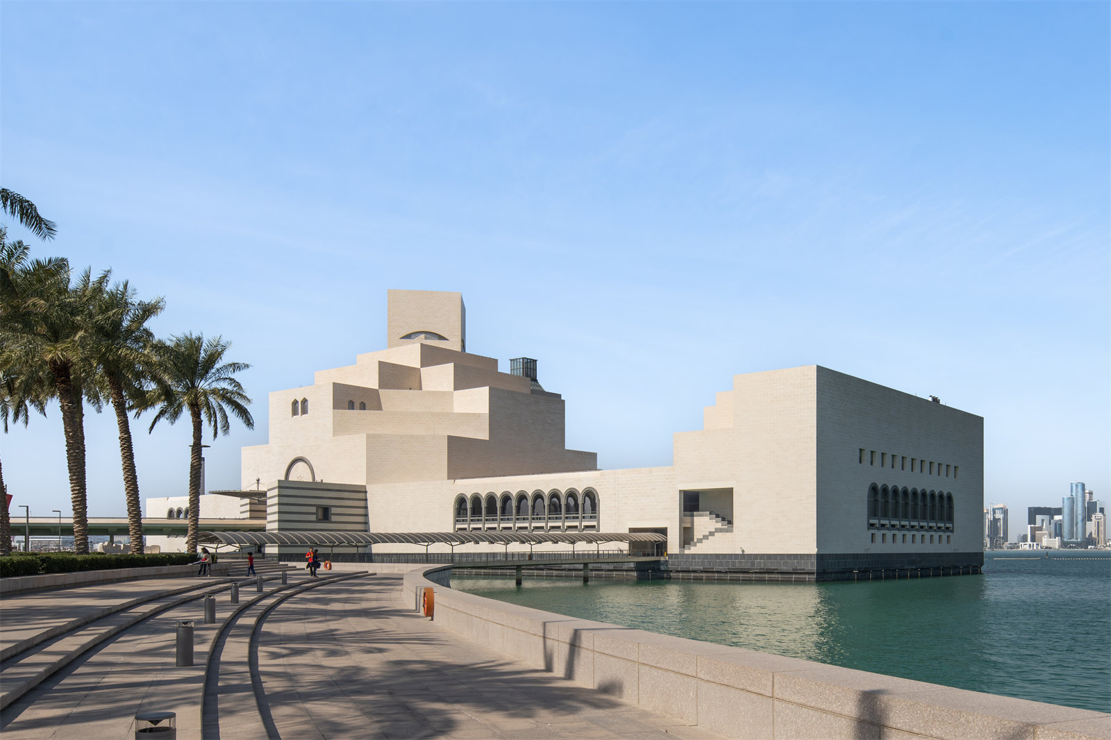 From UAE to Qatar: Middle East Traditional and Contemporary Architecture