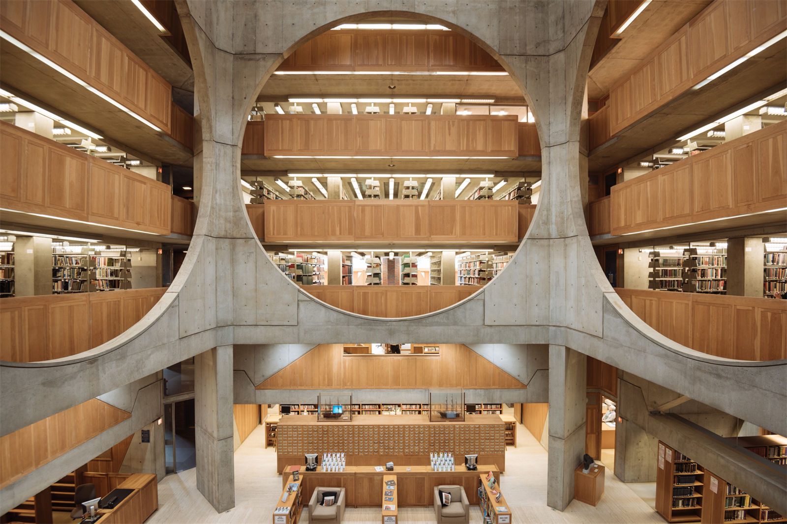 Unmeasurable Beginnings: Louis I. Kahn in the States