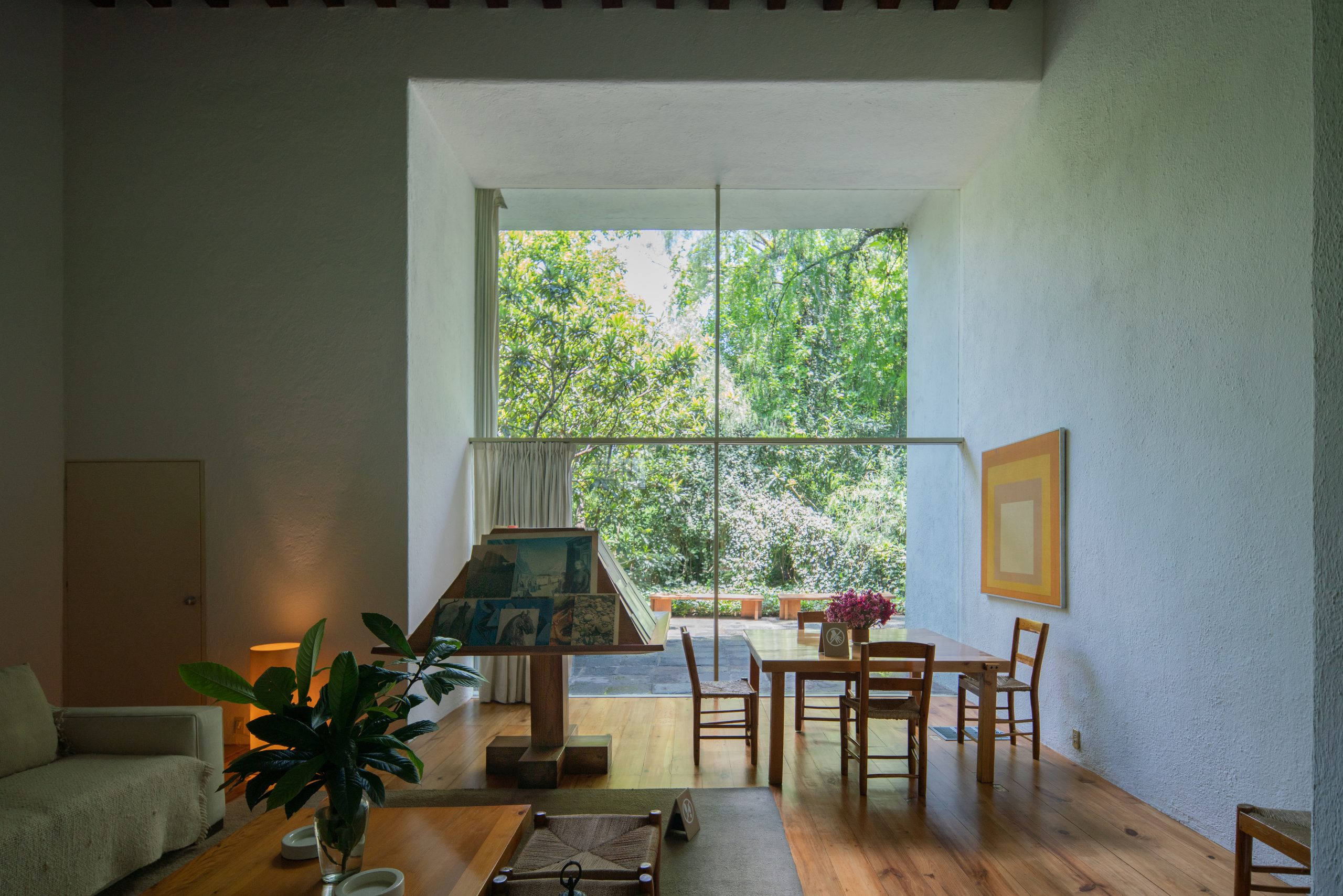 Inward Garden: The World of Luis Barragán