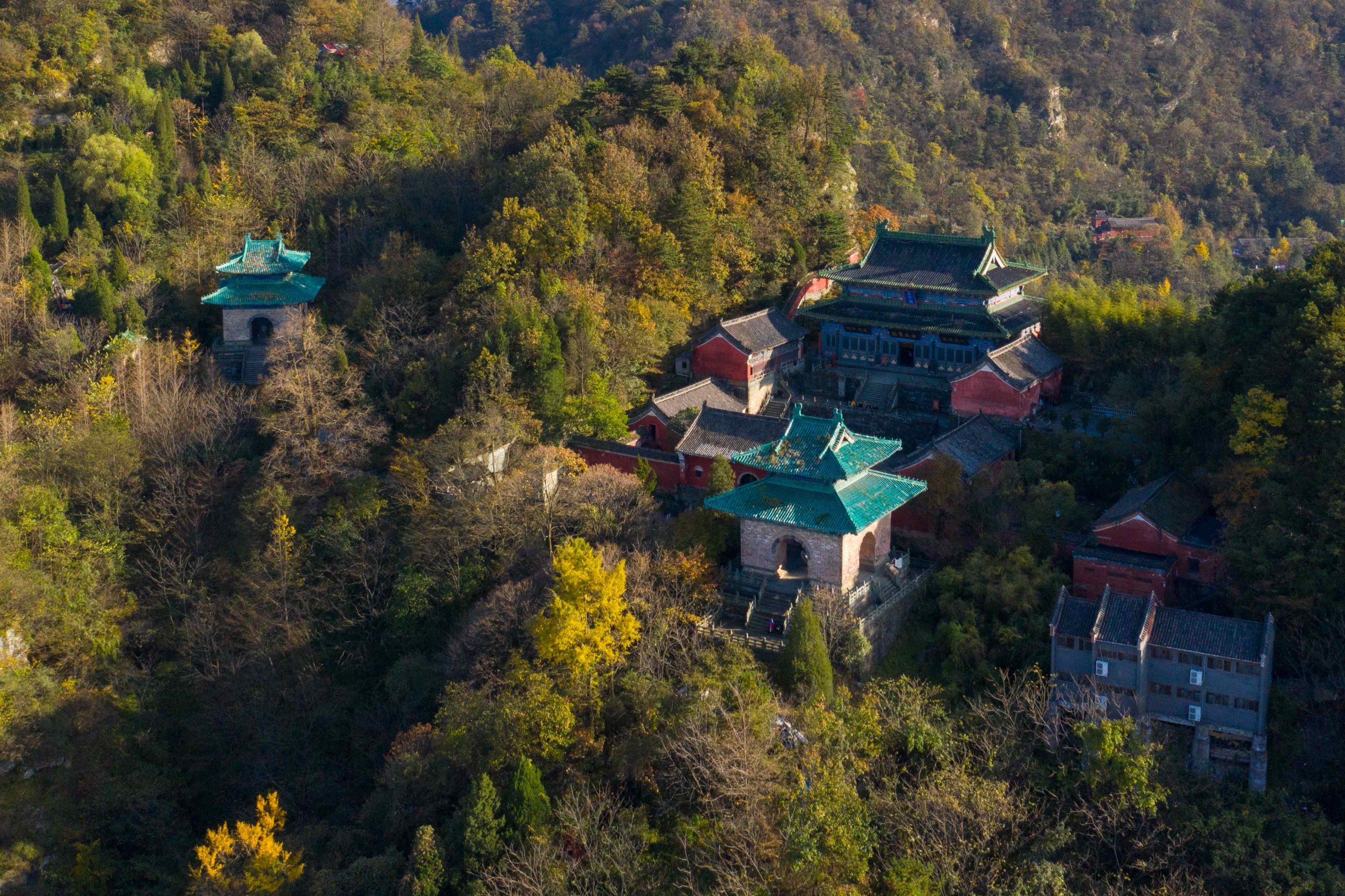 Imperial Power and Mythology: The Journey to Wudang, the Holy Mountain of the Ming Dynasty