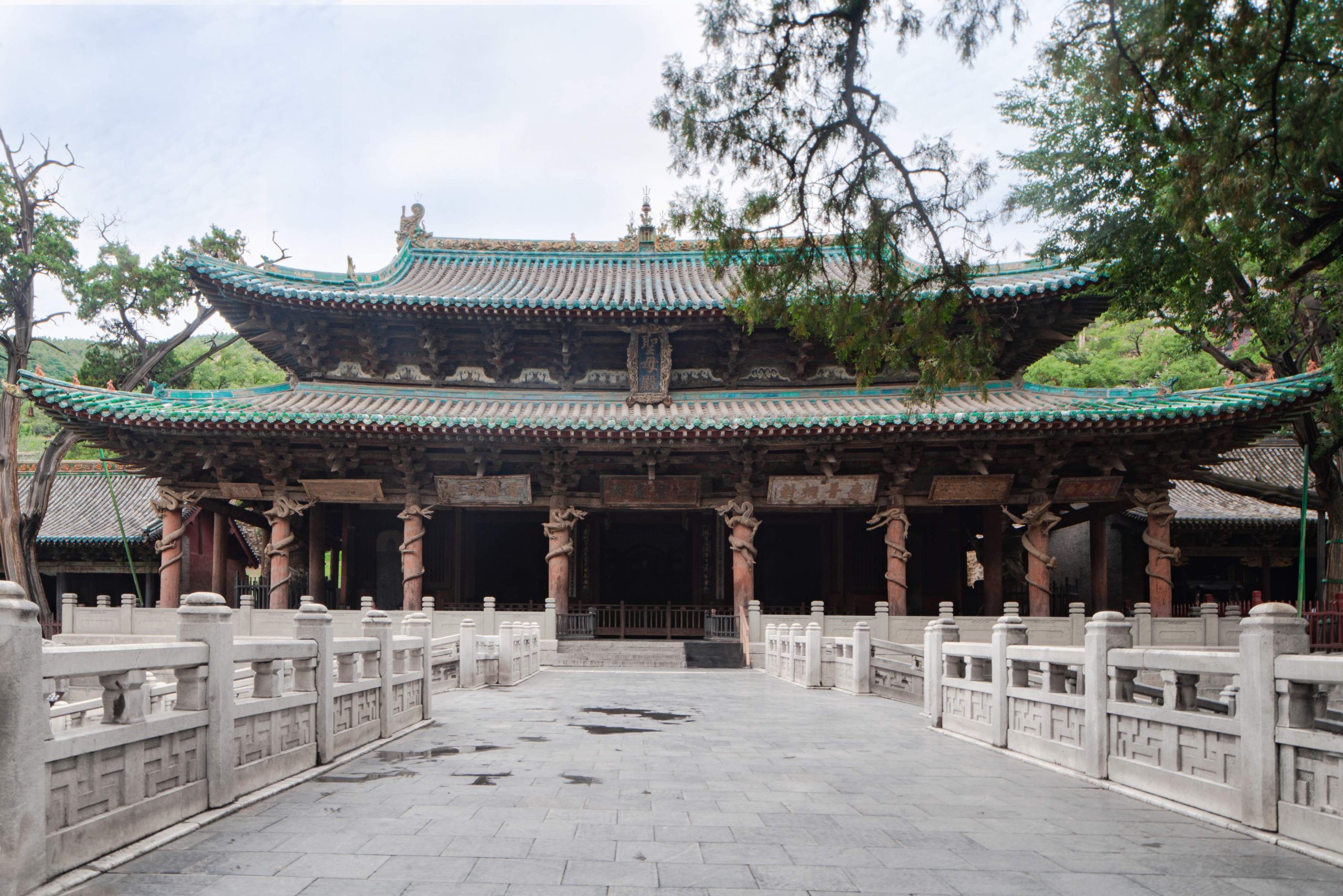 Promenades Through Chinese Architecture in Its Period of Vigor and Period of Elegance